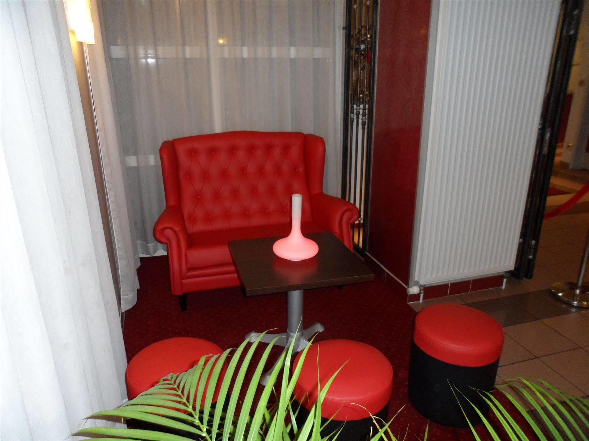 Hotel Lyon Sud, Pierre Benite, St Genis Laval Pierre-Bénite Exterior foto